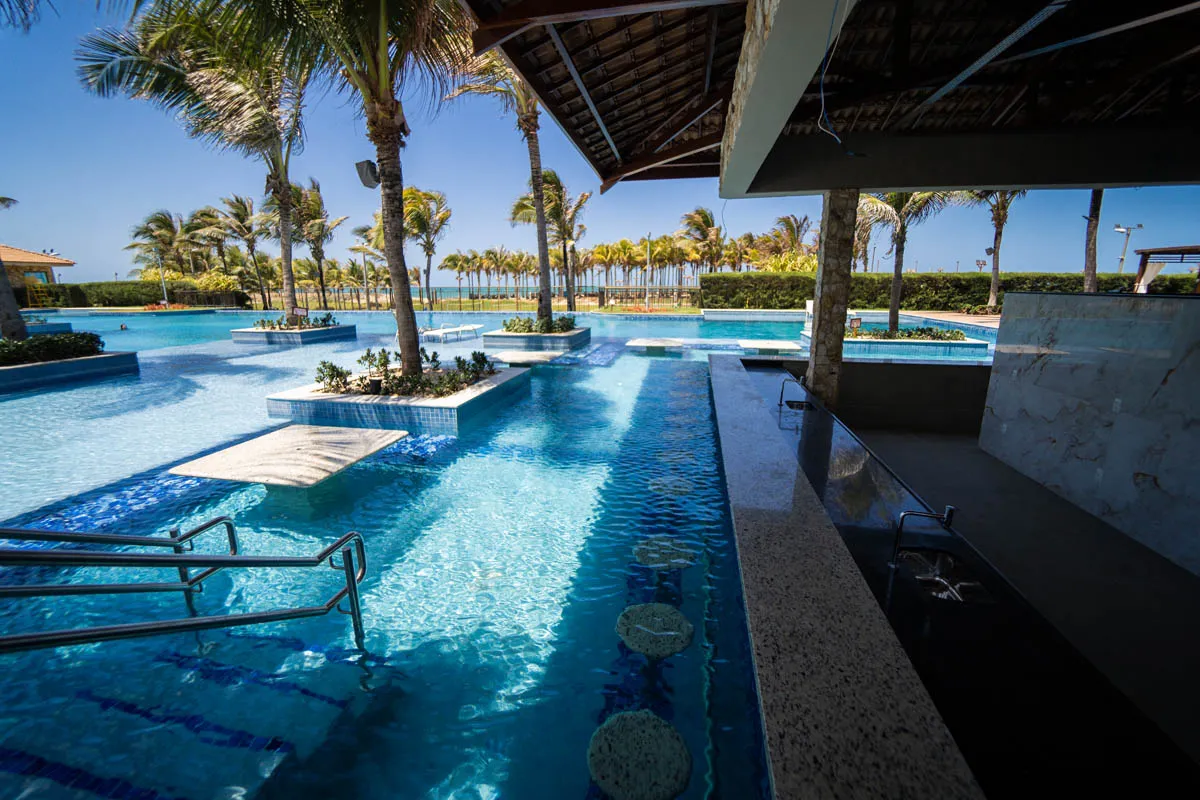 Piscinas do Condomínio Mandara Lanai